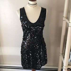🛍NWT Black V-Neck Sequined Dress